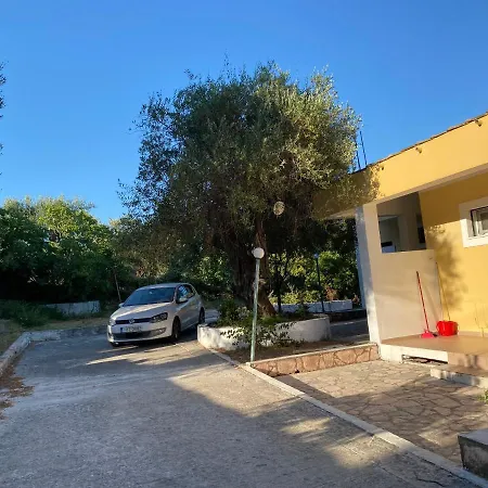 Helen's Apartments&studios Dassia (Corfu)
