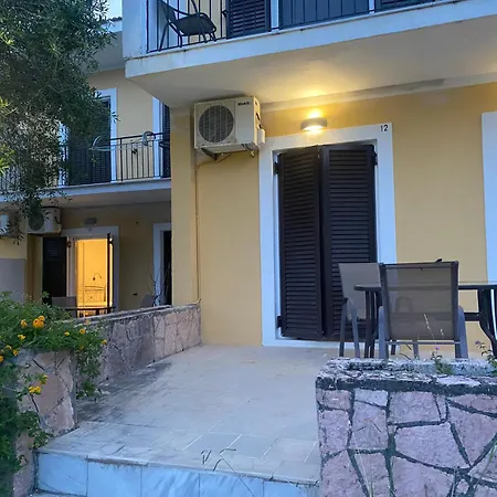 Helen's And Apartament Dassia (Corfu)