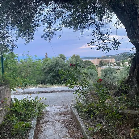 Helen's And Apartament Dassia (Corfu)