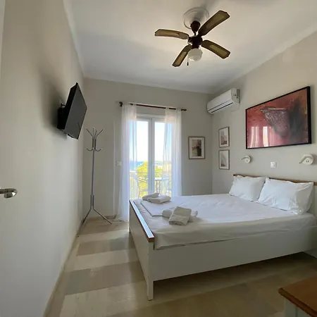 Helen's Apartments&studios Appartement *